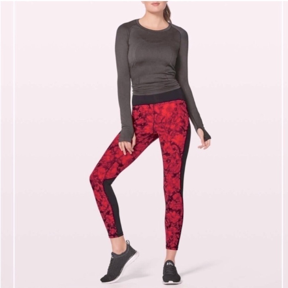 Lululemon Floral High Rise Leggings Black & Red Carminetrue Train Times size 4 - Picture 6 of 8